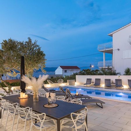 Apartments Marina โตรกีร์ ภายนอก รูปภาพ
