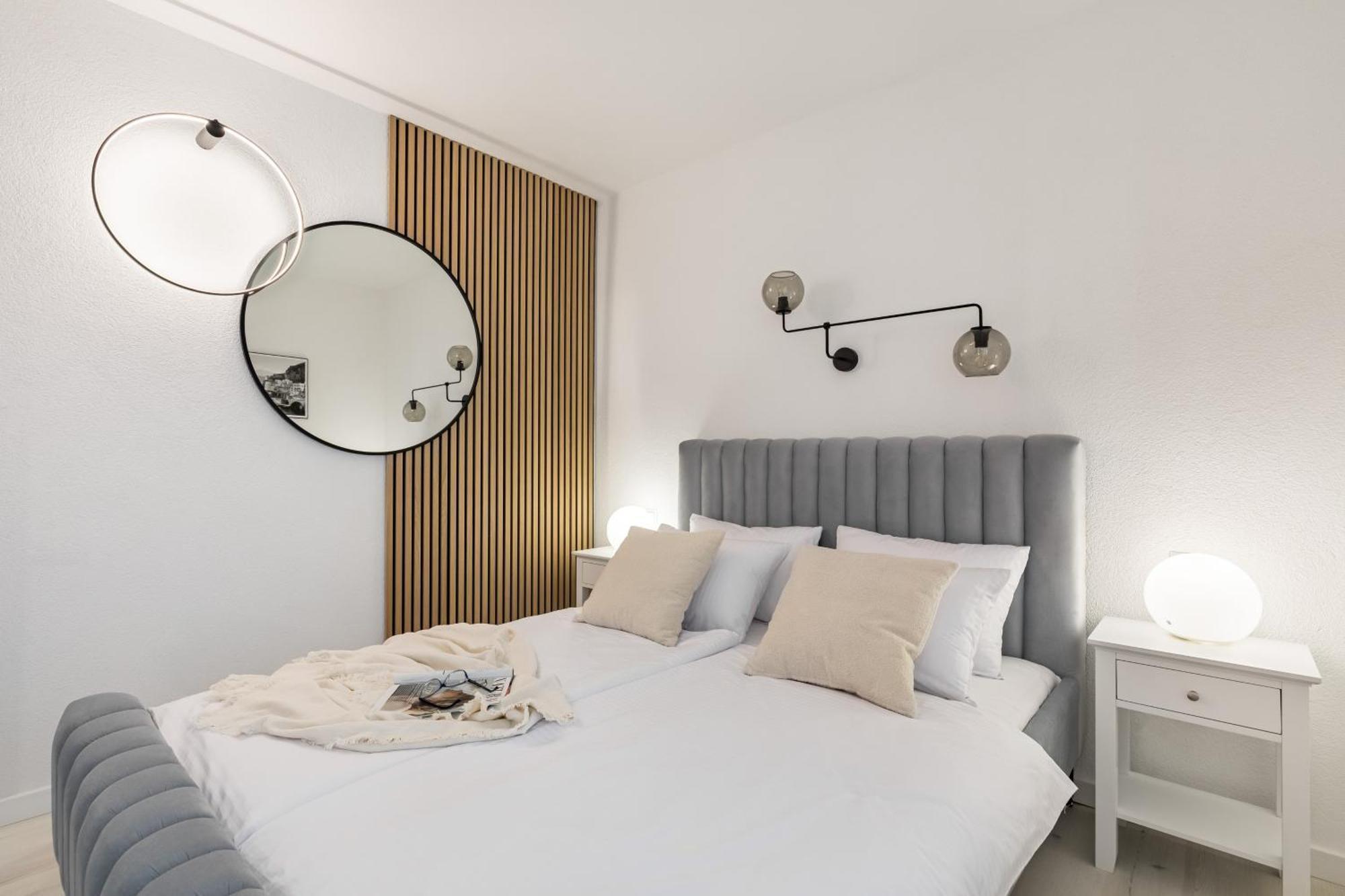 Apartments Marina โตรกีร์ ภายนอก รูปภาพ