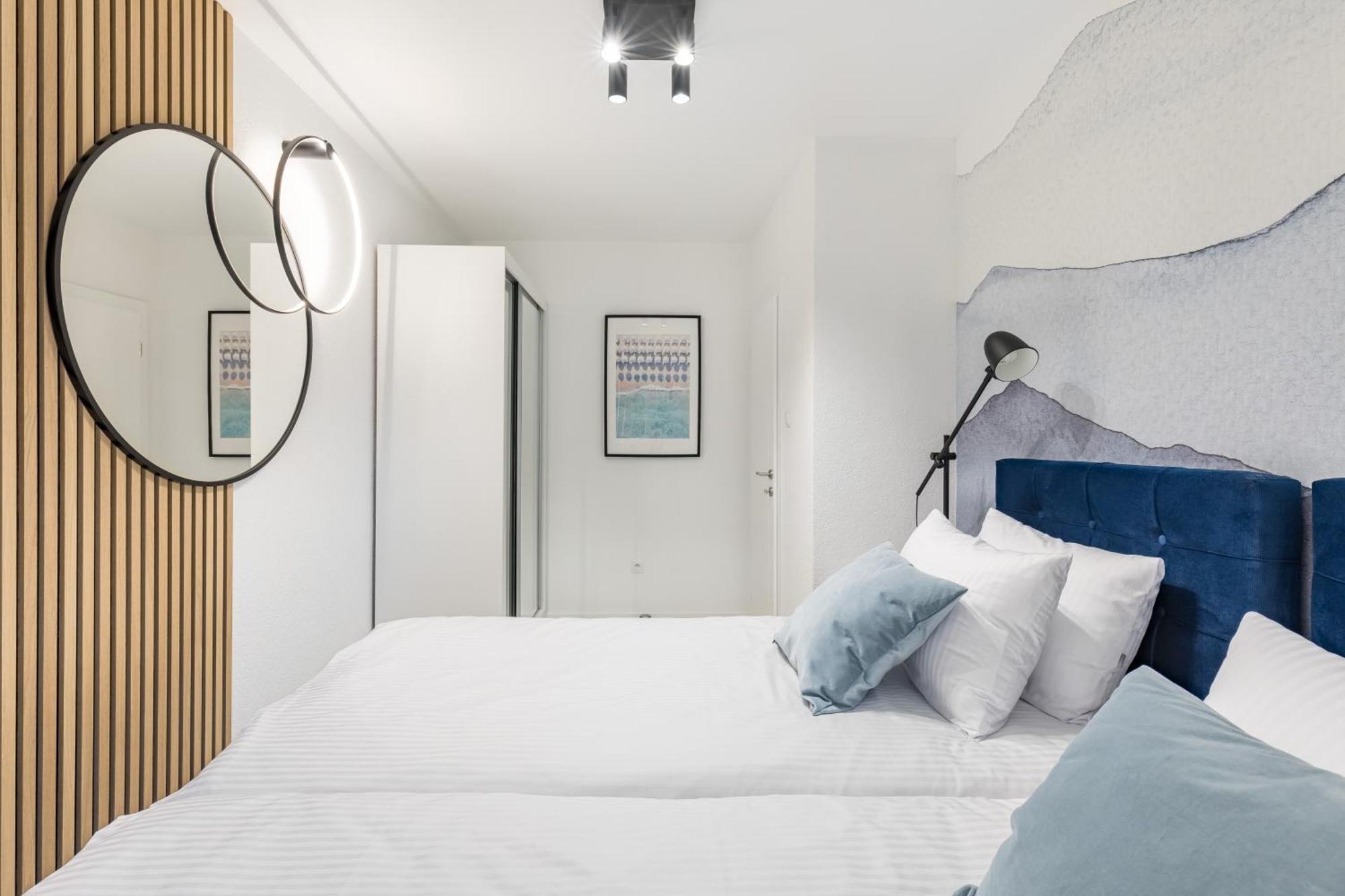 Apartments Marina โตรกีร์ ภายนอก รูปภาพ